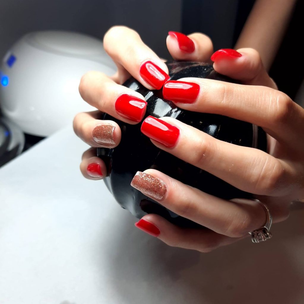 Absolute Beauty | Salon | Brackenfell | Skin | Hair | Nails | Beauty | Microblading | Facial | Plasma Pen | Waxing | Make Up | Spraytan | Highlights | Massage | Manicure | Pedicure | Aesthetics | Lashes | Eyelash extensions | Lemon Bottle