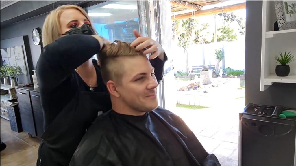 Absolute Beauty | Salon | Brackenfell | Skin | Hair | Nails | Beauty | Microblading | Facial | Plasma Pen | Waxing | Make Up | Spraytan | Highlights | Massage | Manicure | Pedicure | Aesthetics | Lashes | Eyelash extensions | Lemon Bottle