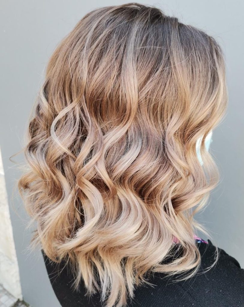 Absolute Beauty | Salon | Brackenfell | Skin | Hair | Nails | Beauty | Microblading | Facial | Plasma Pen | Waxing | Make Up | Spraytan | Highlights | Massage | Manicure | Pedicure | Aesthetics | Lashes | Eyelash extensions | Lemon Bottle